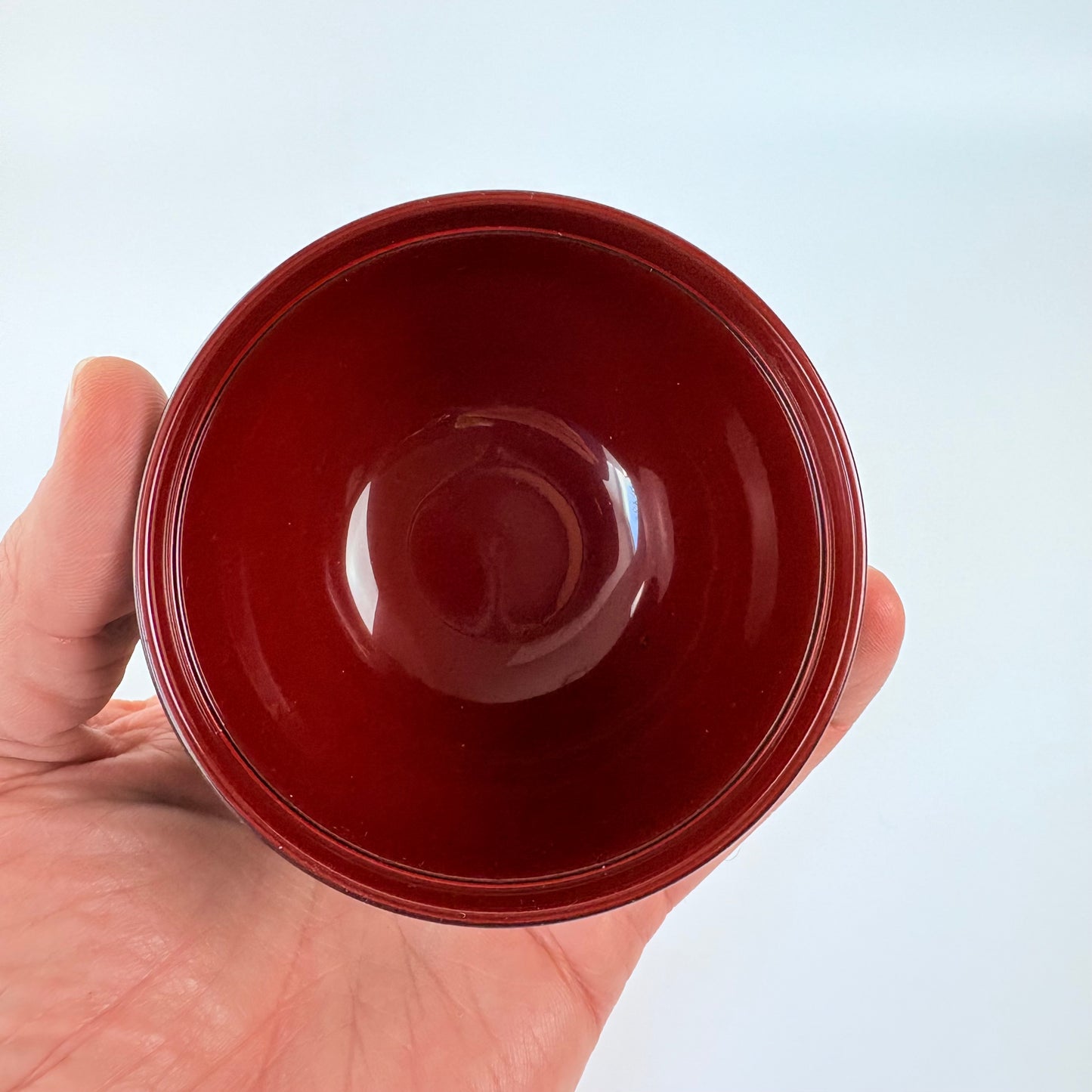 Japonská miska na polévku s víčkem 9,4 cm – černo-červená