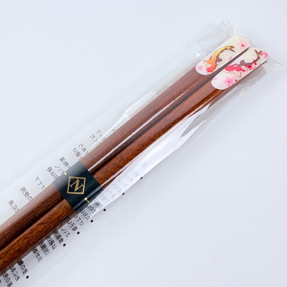 Dřevěné jídelní hůlky Koi 23 cm | Made in Japan