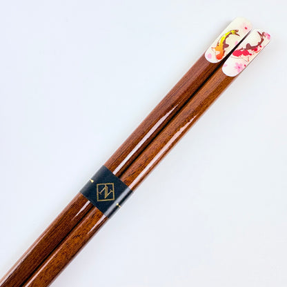 Dřevěné jídelní hůlky Koi 23 cm | Made in Japan