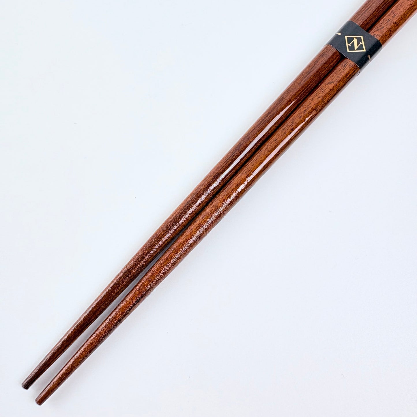 Dřevěné jídelní hůlky Koi 23 cm | Made in Japan