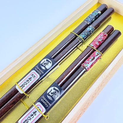 Japonské jídelní hůlky pro pár s perletí v dárkové krabičce | Made in Japan