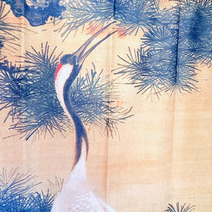 Noren závěs Bílý jeřáb mezi borovicemi 85 × 150 cm | Made in Japan