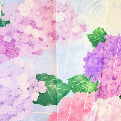 Noren závěs Hortenzie v dešti | Naoko Yamanaka | 85 × 150 cm | Made in Japan