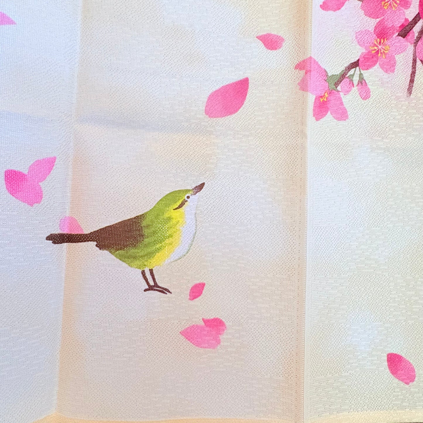Noren závěs Sakura a ptáček | Naoko Yamanaka | 85 × 150 cm | Made in Japan