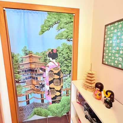 Noren závěs Maiko u Zlatého pavilonu 85 × 150 cm - polyester | Made in Japan