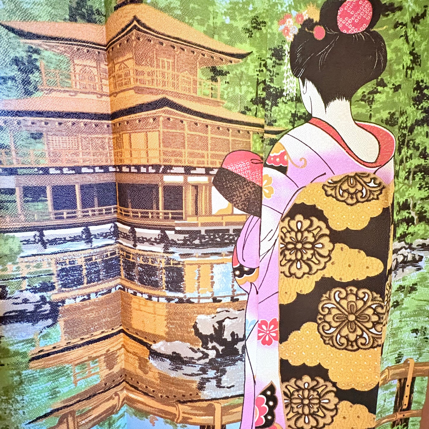 Noren závěs Maiko u Zlatého pavilonu 85 × 150 cm - polyester | Made in Japan
