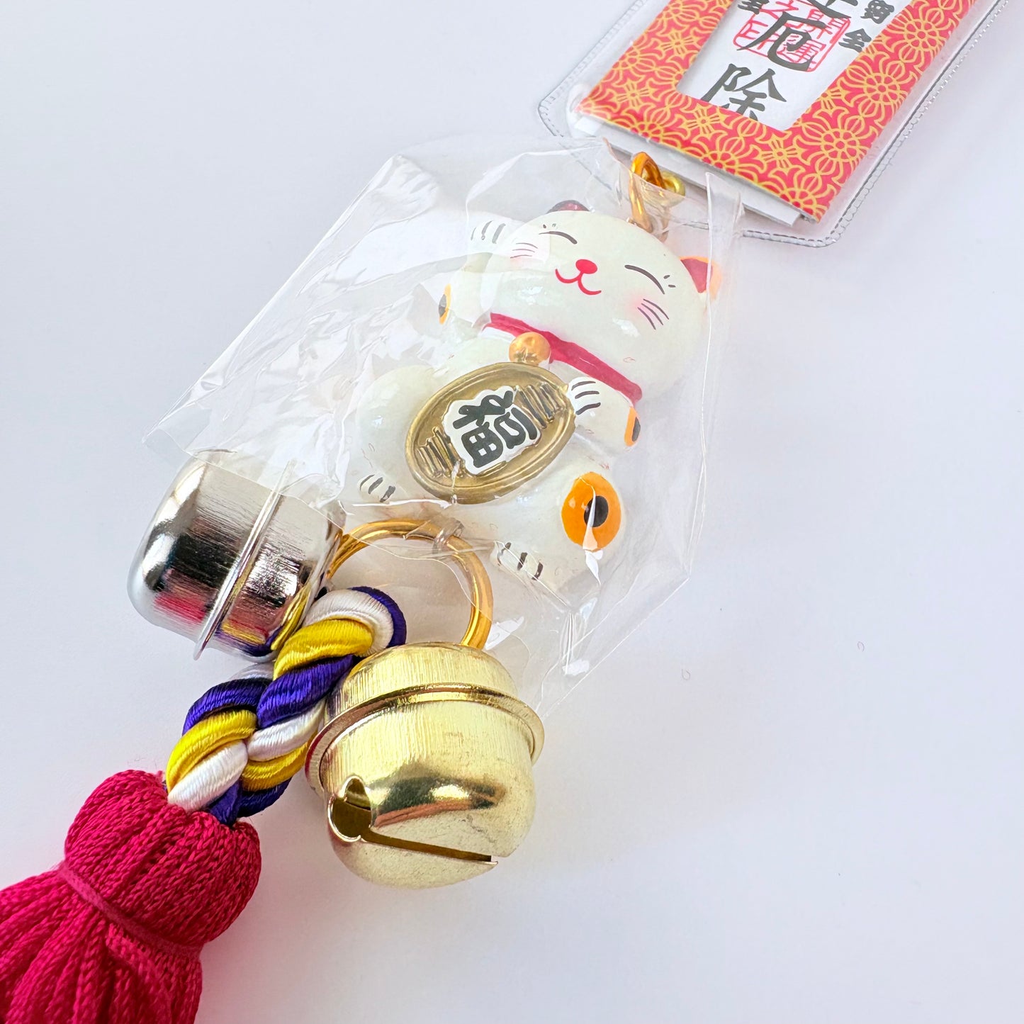 Talisman Maneki Neko se zvonečky  | Made in Japan