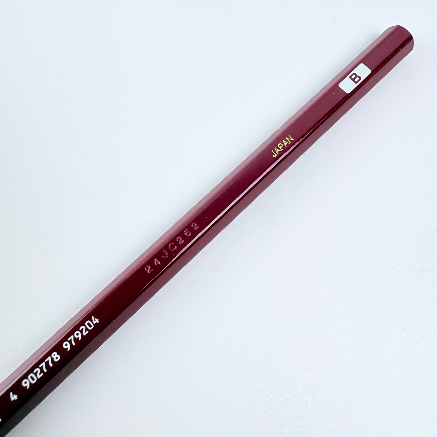 Grafitová tužka Mitsubishi uni-star – různé tvrdosti | Made in Japan