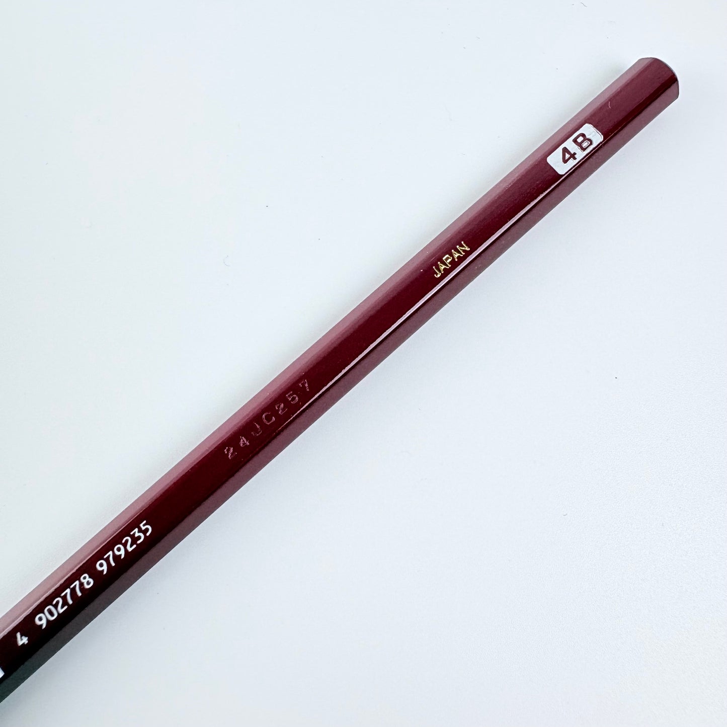 Grafitová tužka Mitsubishi uni-star – různé tvrdosti | Made in Japan