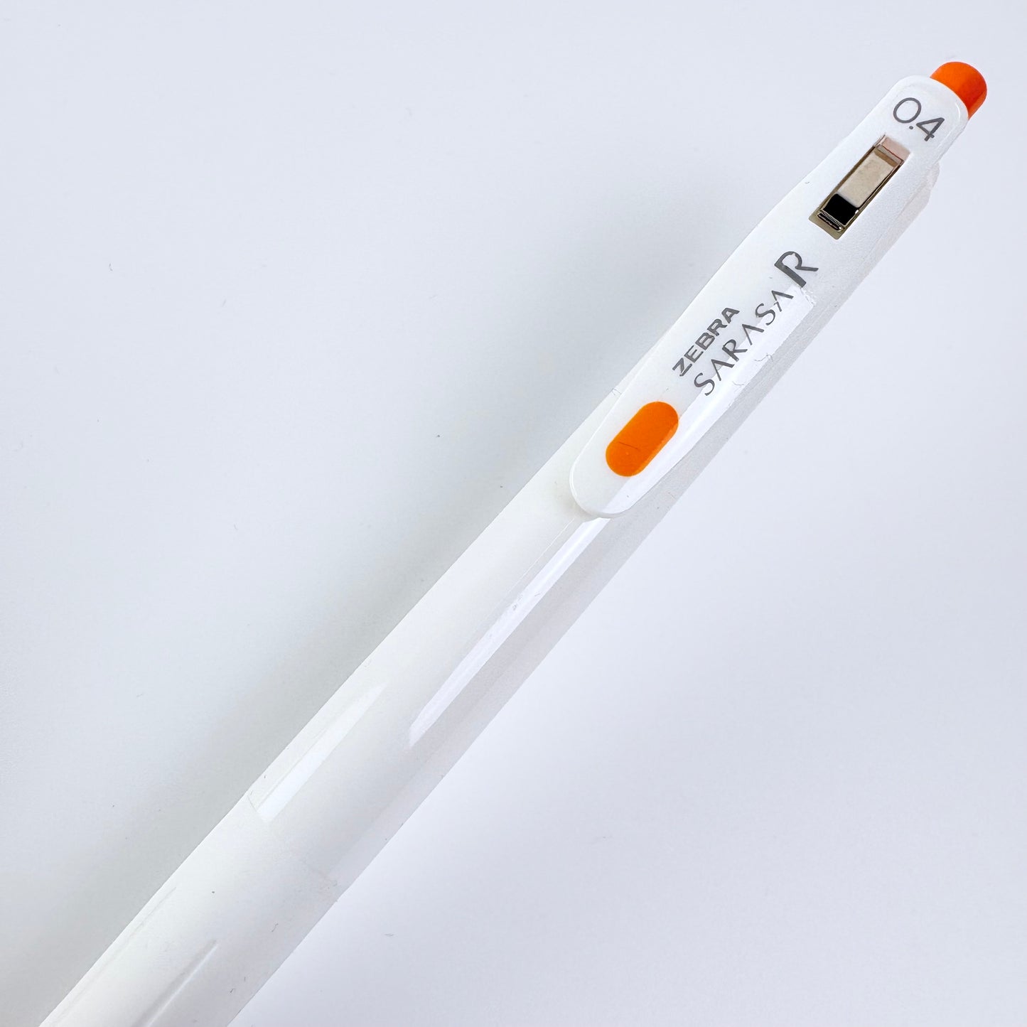 Gelové pero Zebra Sarasa R 0,4 mm | Made in Japan