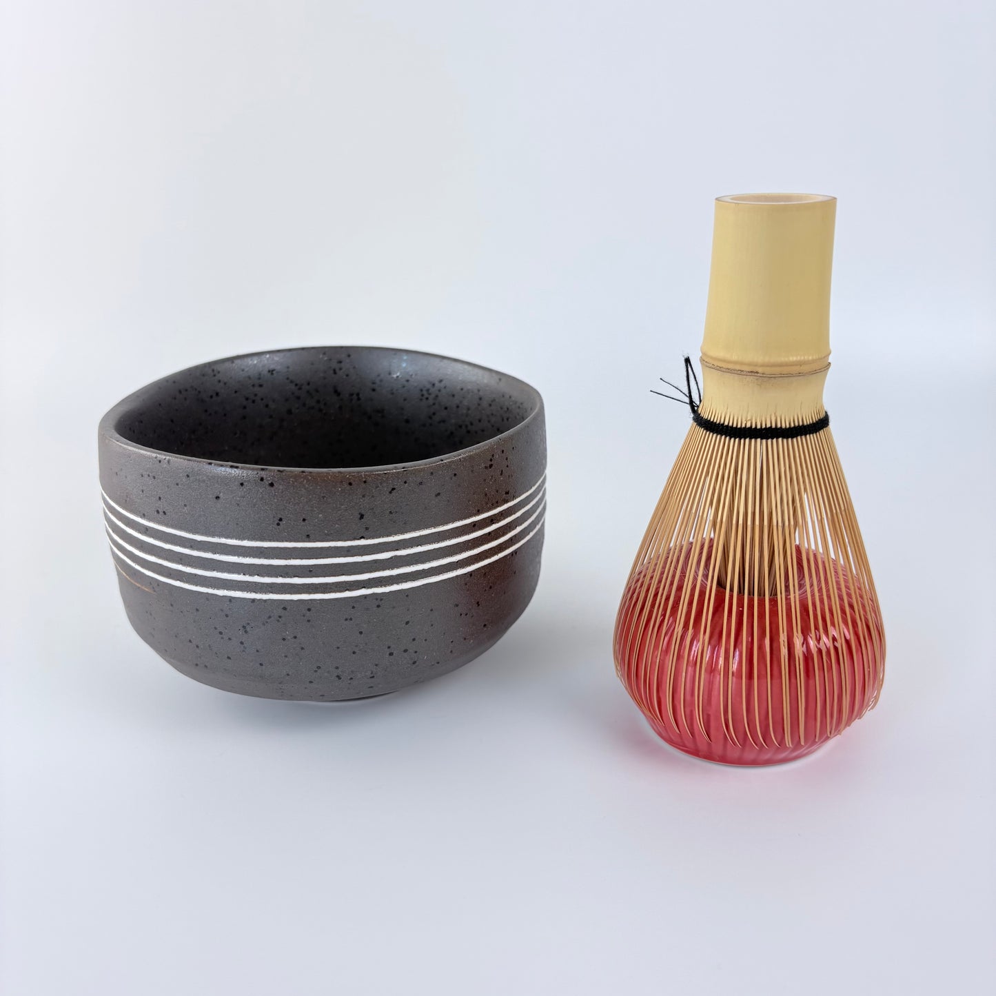 Matcha miska – černá glazura s linkami / Made in Japan