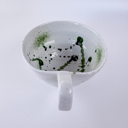 Keramický hrnek Hasami-yaki – bílý se zeleným motivem, 300 ml