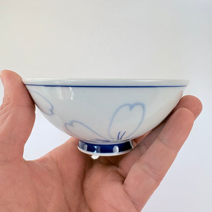 Hasami-yaki miska 12 cm – modrý květ