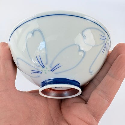 Hasami-yaki miska 12 cm – modrý květ