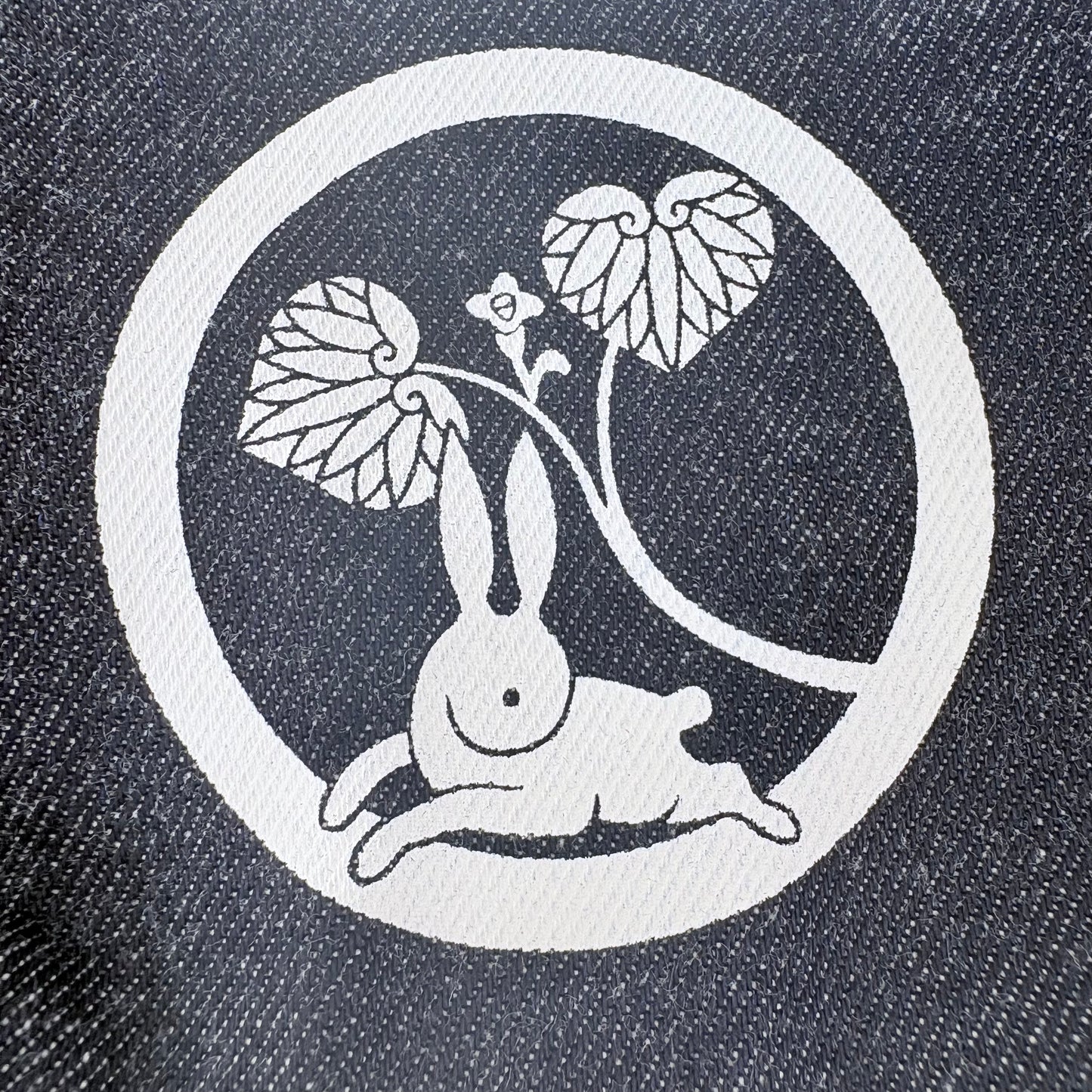 Denimová taštička Kurashiki – Rabbit Crest