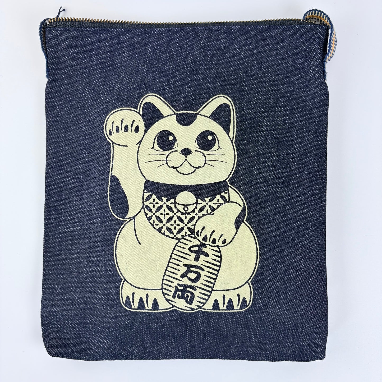 Denimová taška přes rameno Kurashiki – Maneki Neko