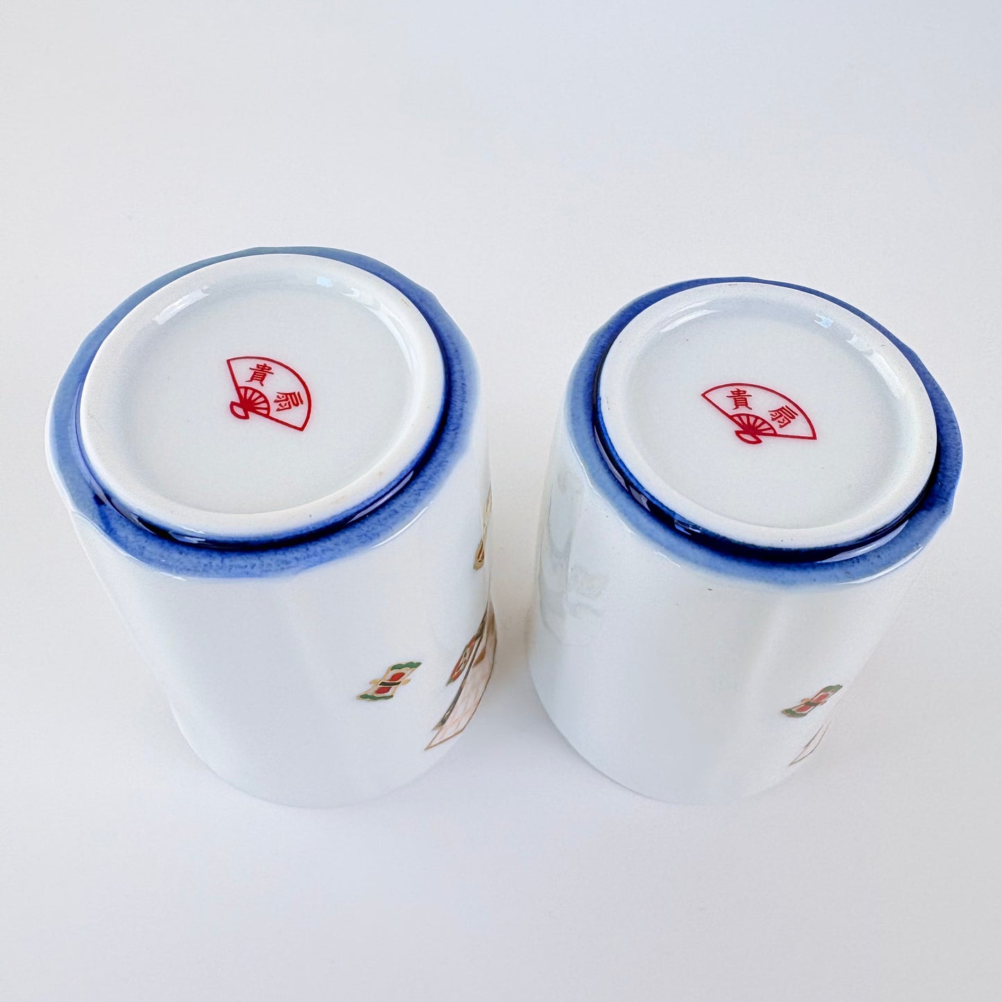 Japonské čajové šálky Mino ware – jeřábi a želva, pár v dřevěné krabičce Made in Japan