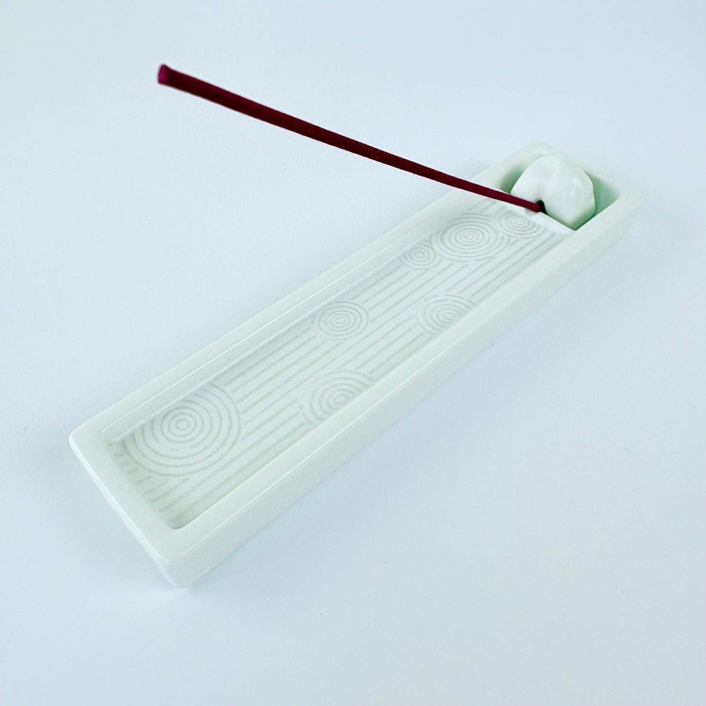 Japonský porcelánový stojánek na vonné tyčinky – kamenná zahrada / Made in Japan