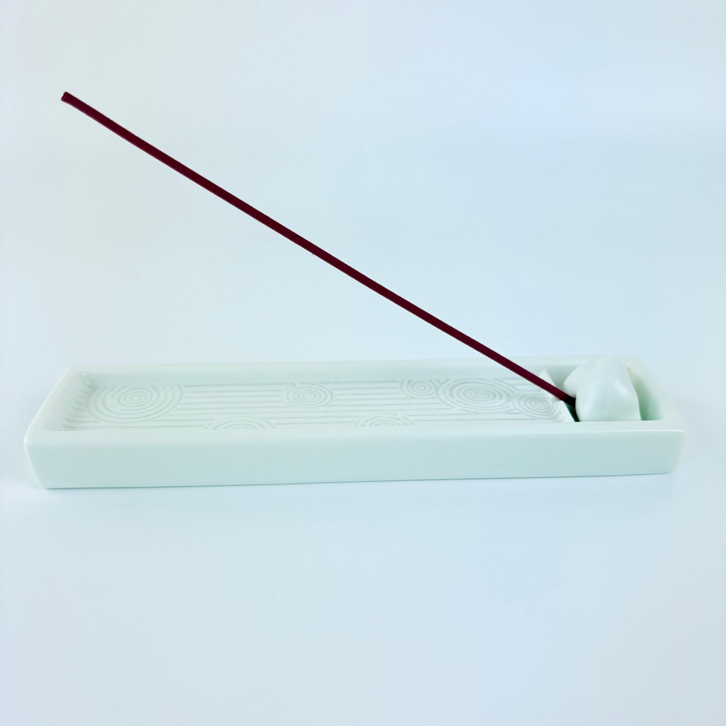 Japonský porcelánový stojánek na vonné tyčinky – kamenná zahrada / Made in Japan