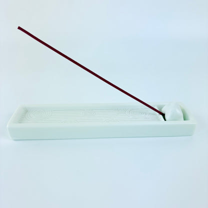 Japonský porcelánový stojánek na vonné tyčinky – kamenná zahrada / Made in Japan