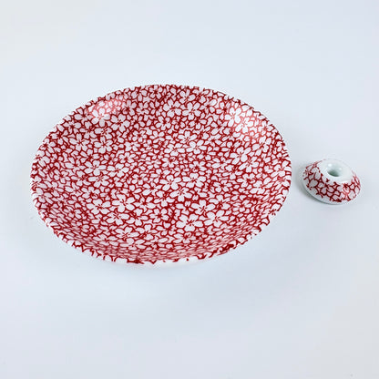 Japonský porcelánový stojánek na vonné tyčinky – červené sakury / Made in Japan