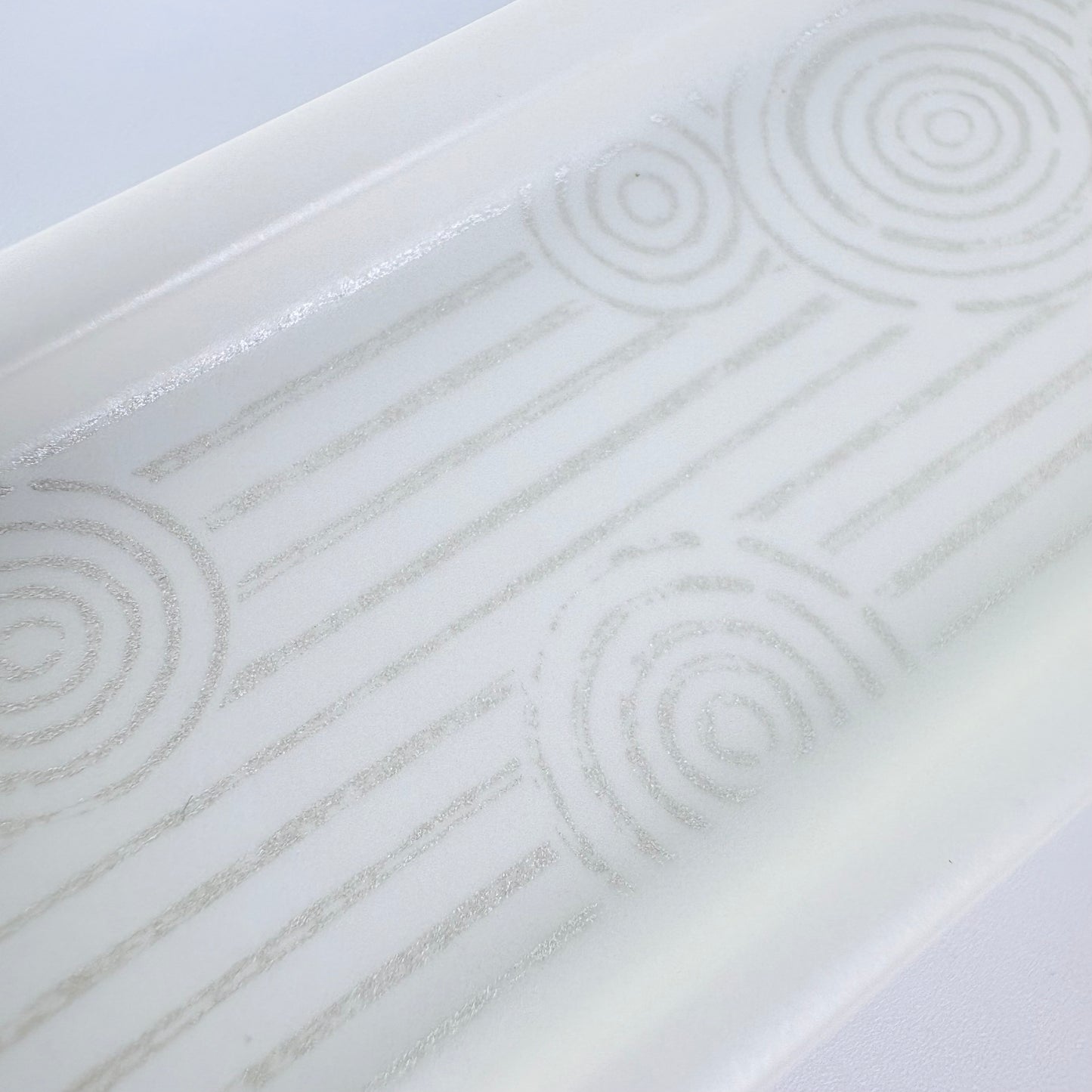 Japanischer Räucherstäbchenhalter aus Porzellan – Steingarten / Made in Japan
