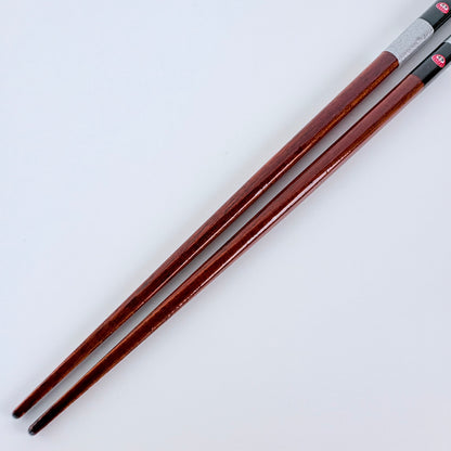 Japonské dřevěné hůlky Ichigo Ichie Daruma – 23,5 cm, vhodné do myčky, Made in Japan