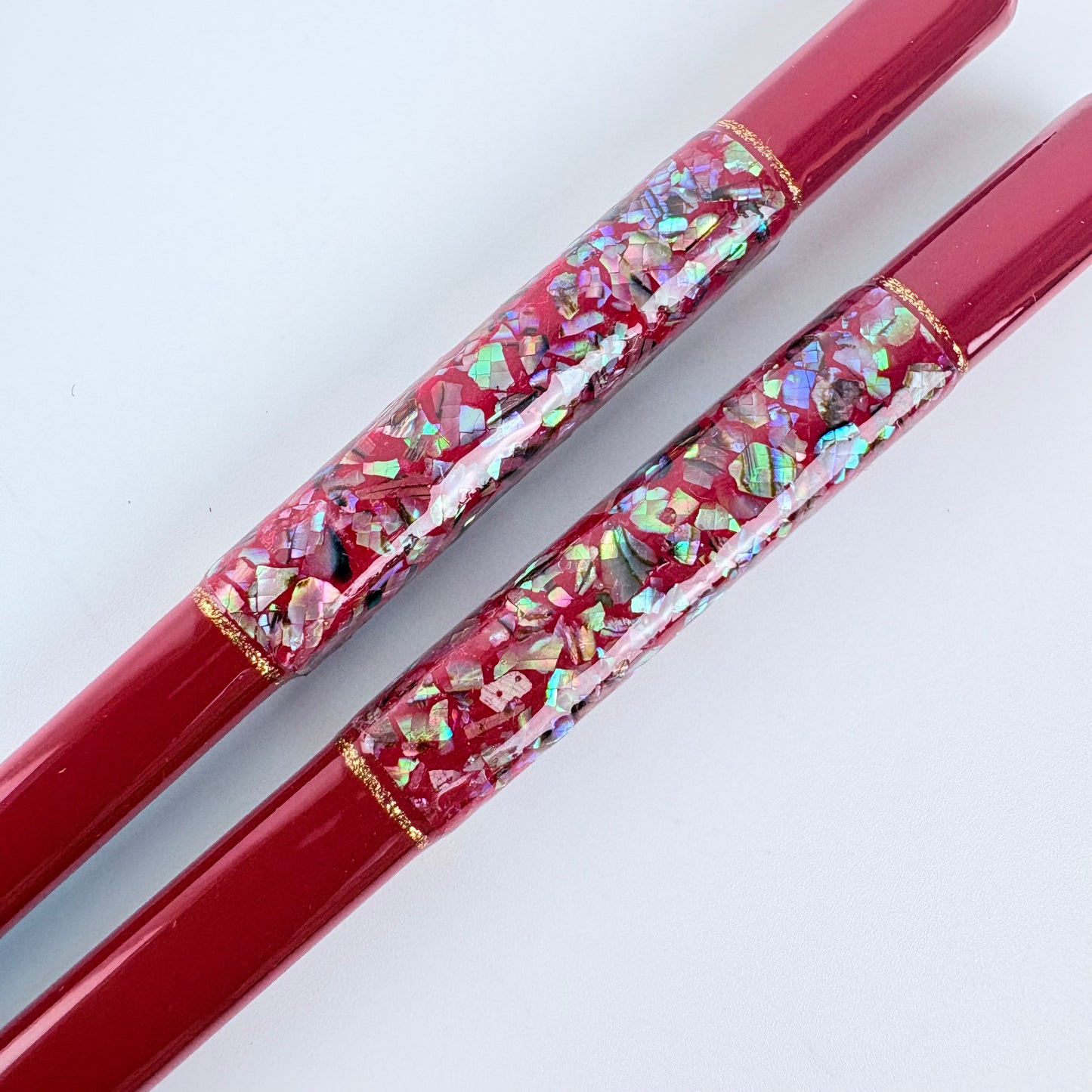 Japonské luxusní hůlky Wabi-Sabi Matenrō – červené, 21 cm, vhodné do myčky, Made in Japan