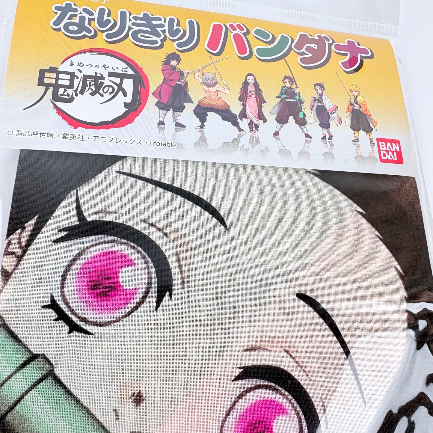 Japonský šátek Demon Slayer – Nezuko Kamado | originál Bandai, Made in Japan