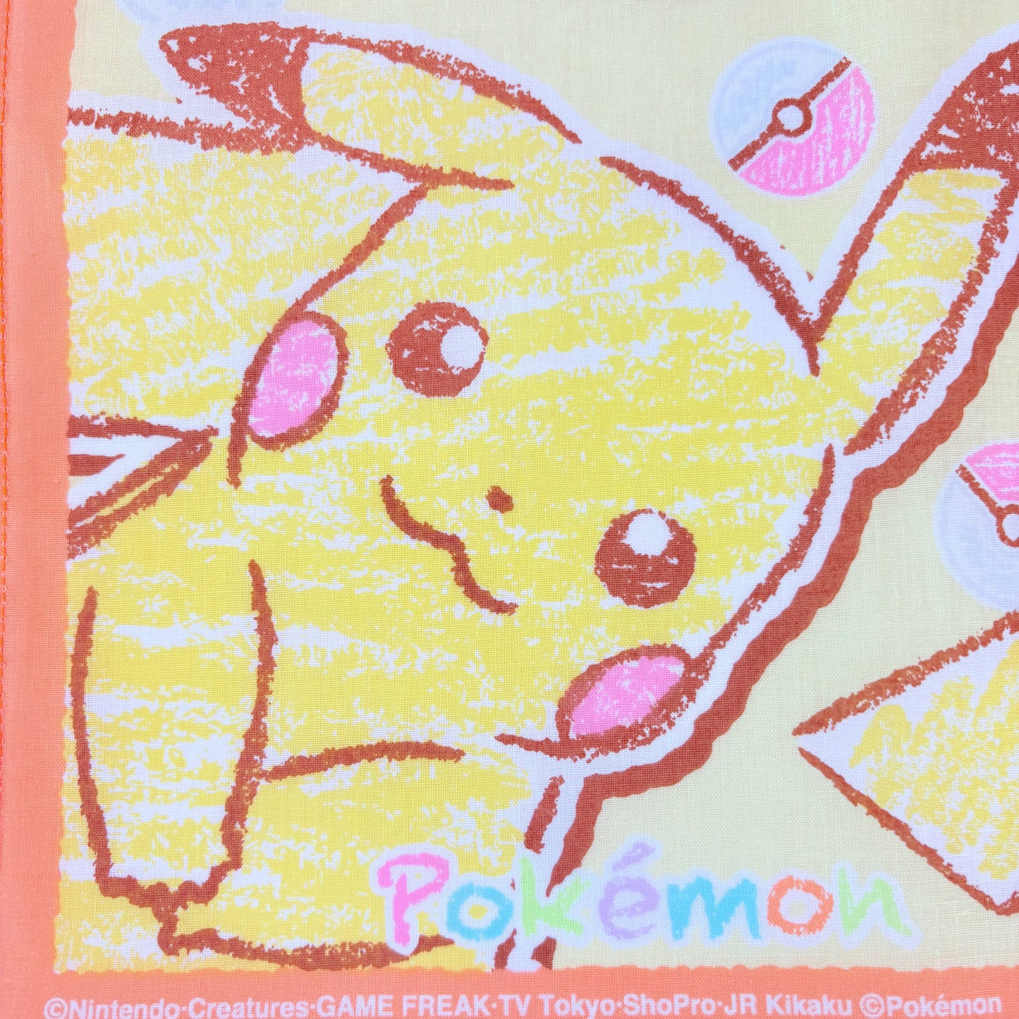 Japonský bavlněný šátek Pokémon Pikachu 30 × 30 cm – Made in Japan