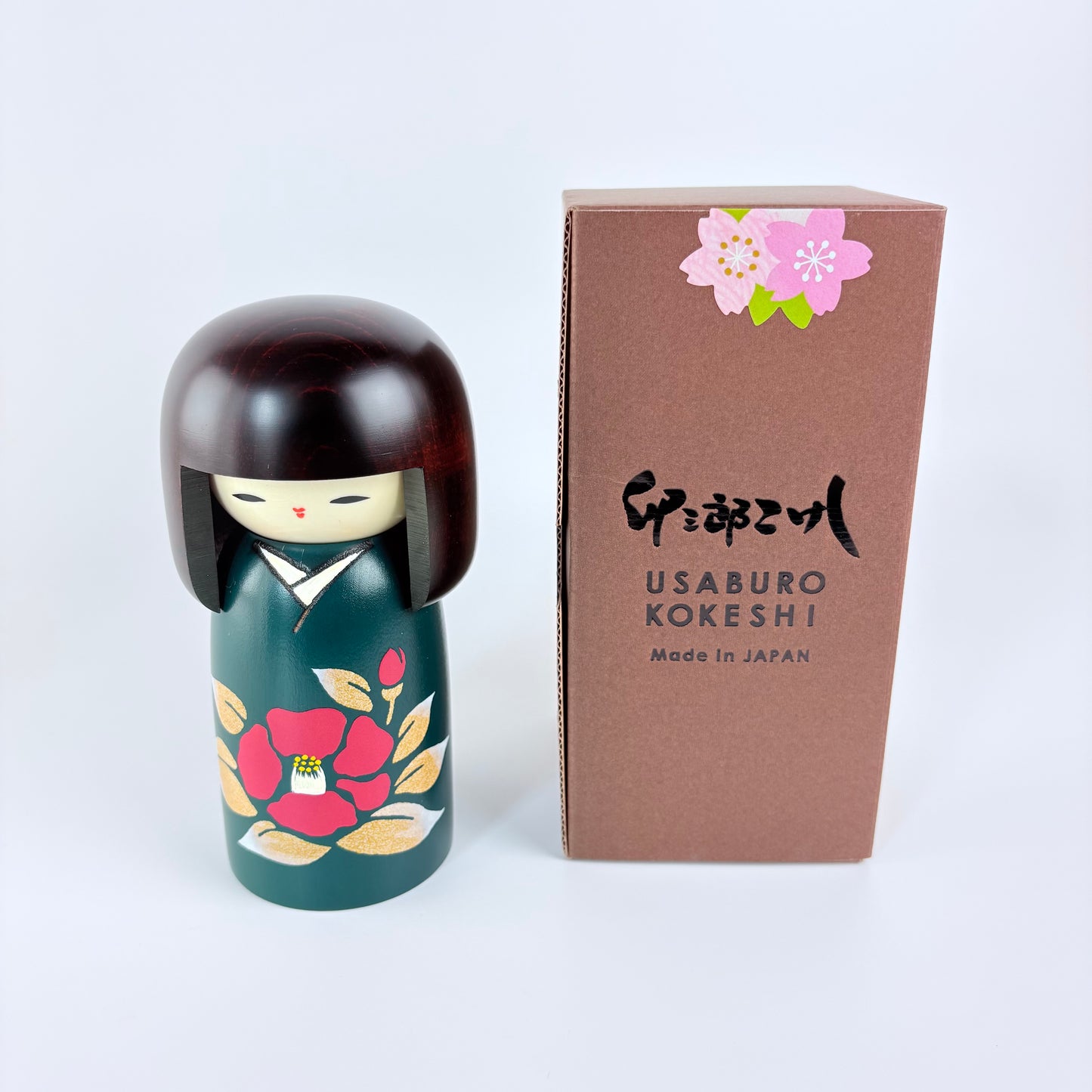 Autorská kokeshi Tsubaki – Japonská kamélie | Usaburo | Made in Japan