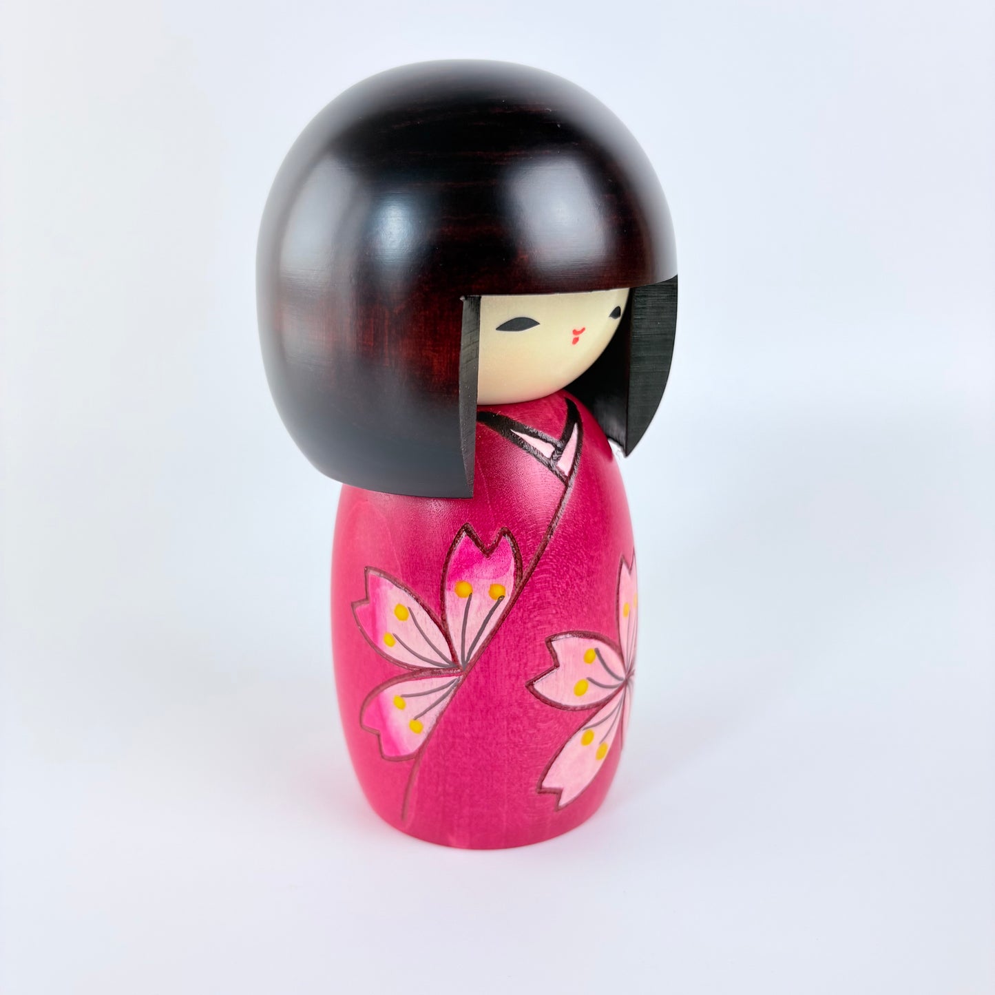 Autorská kokeshi Hana wa Sakura – Květ sakury | Usaburo | Made in Japan