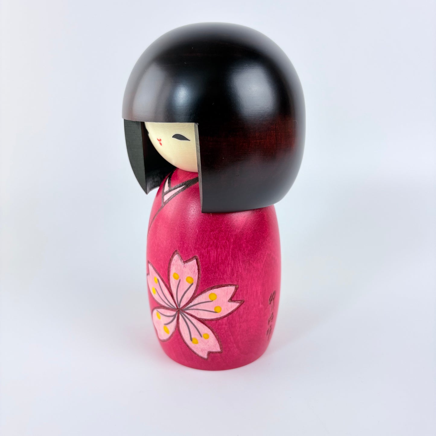 Autorská kokeshi Hana wa Sakura – Květ sakury | Usaburo | Made in Japan