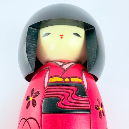 Designer-Kokeshi in rosa Kimono | Usaburo | Hergestellt in Japan