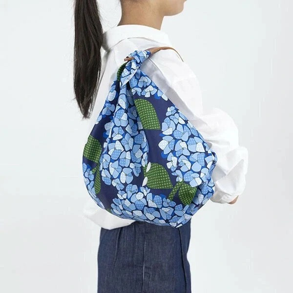 Voděodolné furoshiki Natsu-Shizuku 70 × 70 cm / polyester / Made in Japan – Kyoto