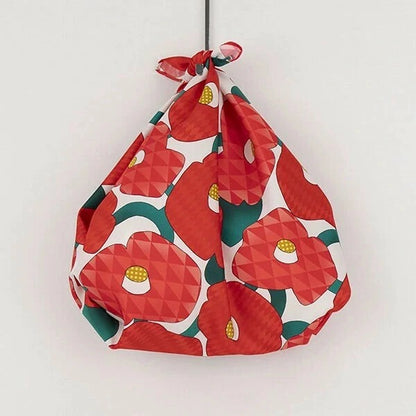 Voděodolné furoshiki Tsubaki 70 × 70 cm / polyester / Made in Japan – Kyoto