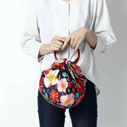 Voděodolné furoshiki Hana černé 70 × 70 cm / polyester / Made in Japan – Kyoto