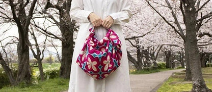 Furoshiki Blue Floral 100×100 cm – japonský šátek na balení dárků | Made in Japan